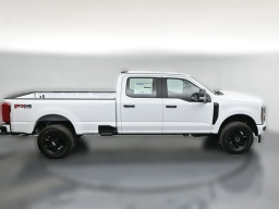 Ford Super Duty F-350 SRW XL 4WD Crew Cab 8' Box 2026
