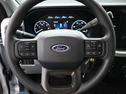 Ford Super Duty F-350 SRW XL 4WD Crew Cab 8' Box 2026