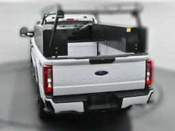 Ford Super Duty F-350 SRW XL 4WD Crew Cab 8' Box 2026