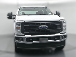 Ford Super Duty F-350 SRW XL 4WD Crew Cab 8' Box 2026