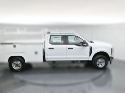 Ford Super Duty F-350 SRW XL 4WD Crew Cab 8' Box 2026