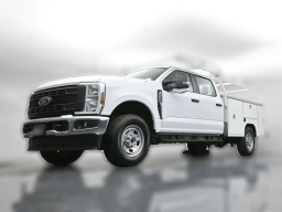 Ford Super Duty F-350 SRW XL 4WD Crew Cab 8' Box 2026
