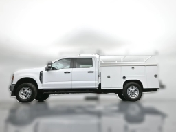 Ford Super Duty F-350 SRW XL 4WD Crew Cab 8' Box 2026