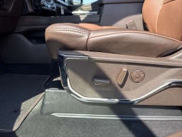 Ford Super Duty F-350 SRW King Ranch 4WD Crew Cab 8' Box 2026