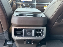 Ford Super Duty F-350 SRW King Ranch 4WD Crew Cab 8' Box 2026