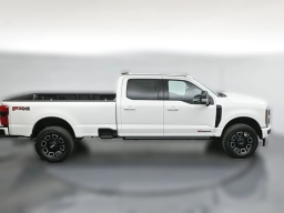 Ford Super Duty F-350 SRW Platinum 4WD Crew Cab 8' Box 2026