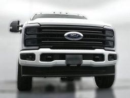 Ford Super Duty F-350 SRW Platinum 4WD Crew Cab 8' Box 2026