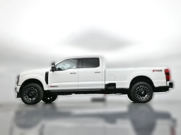 Ford Super Duty F-350 SRW Platinum 4WD Crew Cab 8' Box 2026