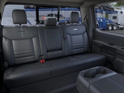 Ford Super Duty F-350 SRW Platinum 4WD Crew Cab 8' Box 2026