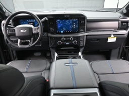 Ford Super Duty F-350 SRW Platinum 4WD Crew Cab 6.75' Box 2026