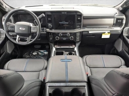 Ford Super Duty F-350 SRW Platinum 4WD Crew Cab 6.75' Box 2026