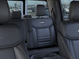 Ford Super Duty F-350 SRW Platinum 4WD Crew Cab 6.75' Box 2025