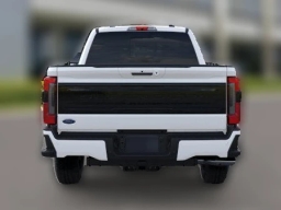 Ford Super Duty F-350 SRW Platinum 4WD Crew Cab 8' Box 2026