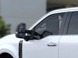 Ford Super Duty F-350 SRW Platinum 4WD Crew Cab 8' Box 2026