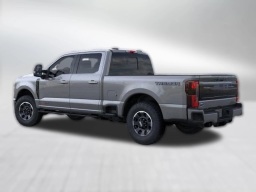 Ford Super Duty F-350 SRW Platinum 4WD Crew Cab 6.75' Box 2026
