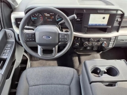 Ford Super Duty F-350 SRW XL 4WD Crew Cab 8' Box 2026