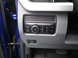 Ford Super Duty F-350 SRW XLT 4WD Crew Cab 8' Box 2026