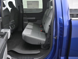 Ford Super Duty F-350 SRW XLT 4WD Crew Cab 8' Box 2026