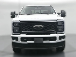 Ford Super Duty F-350 SRW XLT 4WD Crew Cab 8' Box 2026