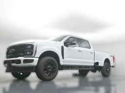 Ford Super Duty F-350 SRW XLT 4WD Crew Cab 8' Box 2026