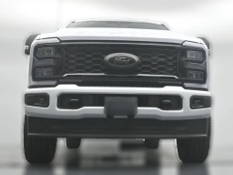 Ford Super Duty F-350 SRW XLT 4WD Crew Cab 8' Box 2026