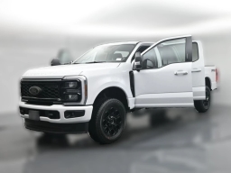 Ford Super Duty F-350 SRW XLT 4WD Crew Cab 8' Box 2026