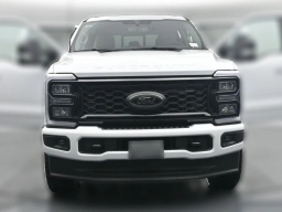 Ford Super Duty F-350 SRW XLT 4WD Crew Cab 8' Box 2026