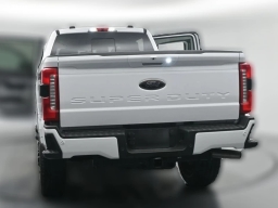 Ford Super Duty F-350 SRW XLT 4WD Crew Cab 8' Box 2026