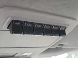 Ford Super Duty F-350 SRW XLT 4WD Crew Cab 8' Box 2026