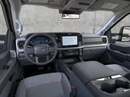 Ford Super Duty F-350 SRW XLT 4WD Crew Cab 6.75' Box 2026