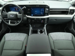 Ford Super Duty F-350 SRW XLT 4WD Crew Cab 8' Box 2026