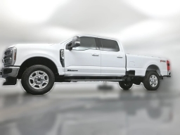 Ford Super Duty F-350 SRW XLT 4WD Crew Cab 8' Box 2026