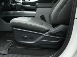 Ford Super Duty F-350 SRW XLT 4WD Crew Cab 8' Box 2026