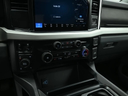 Ford Super Duty F-350 SRW XLT 4WD Crew Cab 8' Box 2026