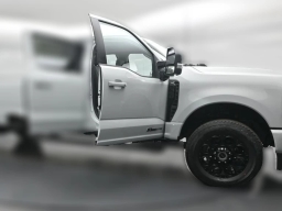 Ford Super Duty F-350 SRW XLT 4WD Crew Cab 8' Box 2026