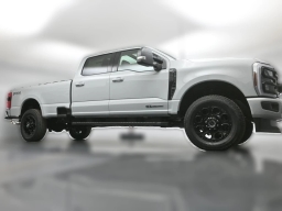 Ford Super Duty F-350 SRW XLT 4WD Crew Cab 8' Box 2026