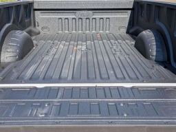 Ford Super Duty F-350 SRW XL 4WD Crew Cab 8' Box 2026