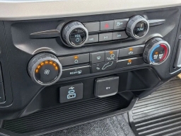 Ford Super Duty F-350 SRW XL 4WD Crew Cab 8' Box 2026