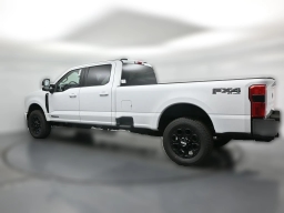 Ford Super Duty F-350 SRW XLT 4WD Crew Cab 8' Box 2026