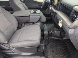 Ford Super Duty F-350 SRW XL 4WD Crew Cab 6.75' Box 2026