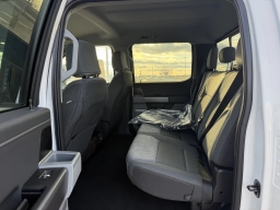 Ford Super Duty F-350 SRW XLT 4WD Crew Cab 8' Box 2026