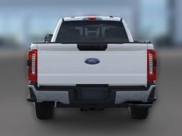 Ford Super Duty F-350 SRW XLT 4WD Crew Cab 8' Box 2026