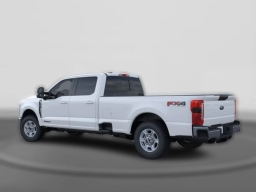Ford Super Duty F-350 SRW XLT 4WD Crew Cab 8' Box 2026