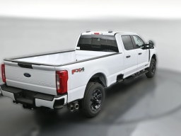 Ford Super Duty F-350 SRW XL 4WD Crew Cab 8' Box 2026