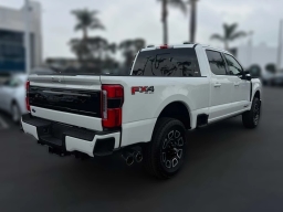 Ford Super Duty F-350 SRW Platinum 4WD Crew Cab 6.75' Box 2026