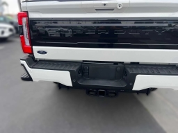 Ford Super Duty F-350 SRW Platinum 4WD Crew Cab 6.75' Box 2026