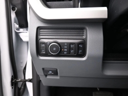 Ford Super Duty F-350 SRW XLT 4WD Crew Cab 8' Box 2026