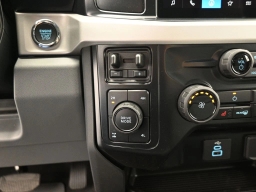 Ford Super Duty F-350 SRW XLT 4WD Crew Cab 8' Box 2026