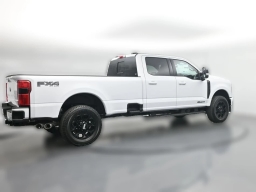 Ford Super Duty F-350 SRW XLT 4WD Crew Cab 8' Box 2026