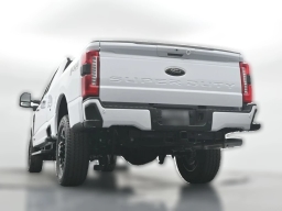 Ford Super Duty F-350 SRW XLT 4WD Crew Cab 8' Box 2026